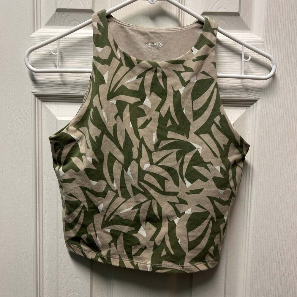 Old Navy PowerChill Longline Sports Bra Crop Top in Abstract Palm Print